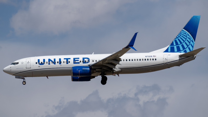 Photo of N73291 - United Airlines Boeing 737-800 at DEN on AeroXplorer Aviation Database