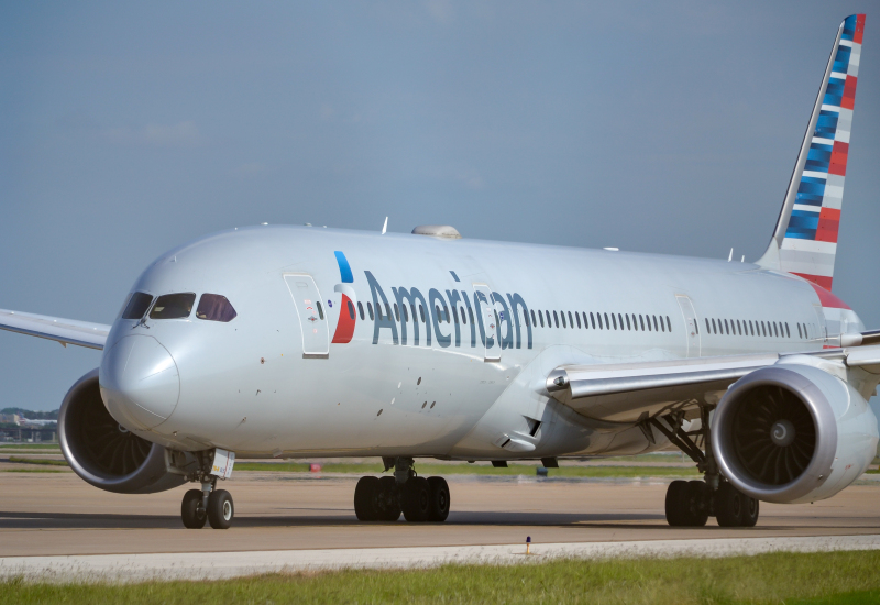 Photo of N824AN - American Airlines Boeing 787-9 at DFW on AeroXplorer Aviation Database