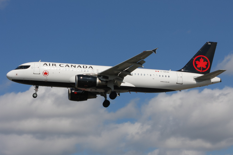 Photo of C-GKOD - Air Canada Airbus A320 at YYZ on AeroXplorer Aviation Database