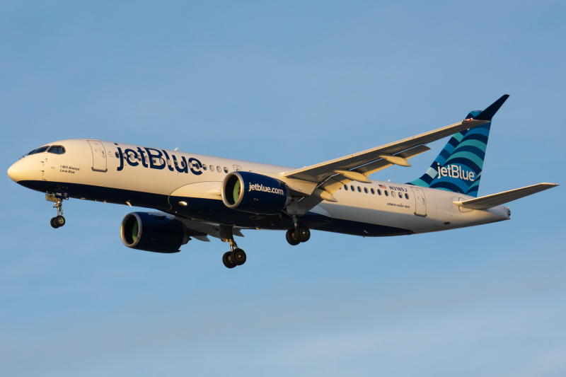 Photo of N3185J - JetBlue Airways Airbus A220-300 at SJC on AeroXplorer Aviation Database