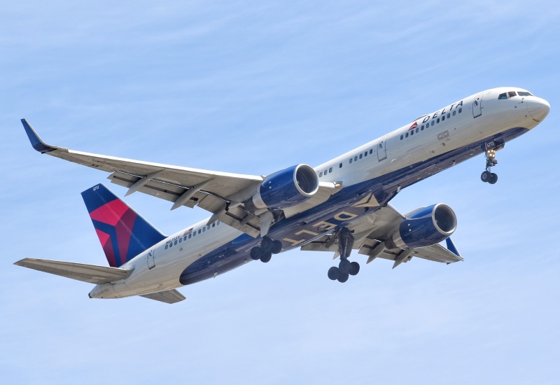 Photo of N6713Y - Delta Airlines Boeing 757-200 at SAN on AeroXplorer Aviation Database