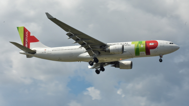 Photo of CS-TOR - TAP Air Portugal Airbus A330-200 at ORD on AeroXplorer Aviation Database