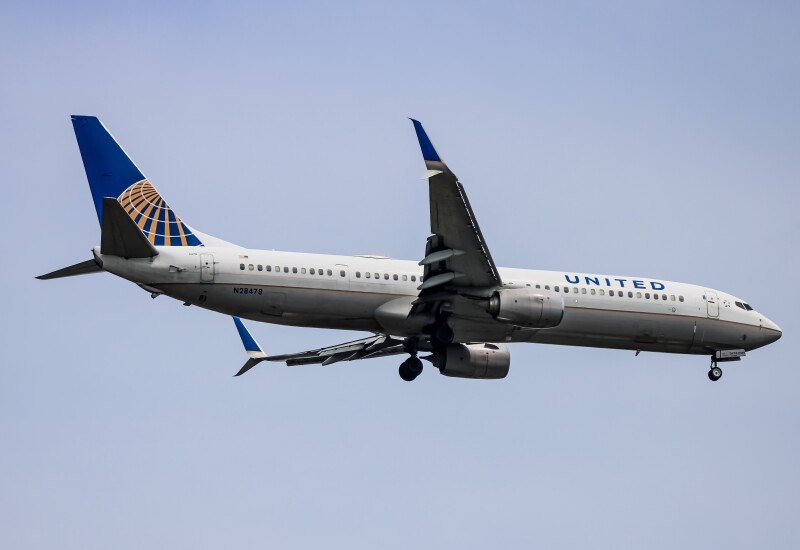 Photo of N28478 - United Airlines Boeing 737-900ER at IAD on AeroXplorer Aviation Database