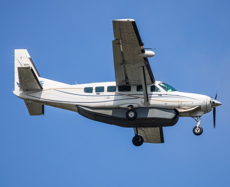Photo of N9481F - Southern Airways Express Cessna 208 Caravan at IAD on AeroXplorer Aviation Database