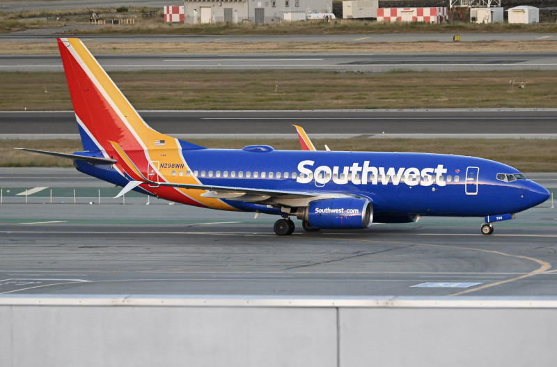 Photo of N298WN - Southwest Airlines Boeing 737-700 at SFO on AeroXplorer Aviation Database