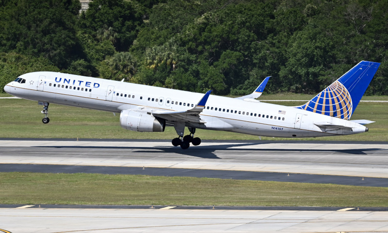 Photo of N14107 - United Airlines Boeing 757-200 at TPA on AeroXplorer Aviation Database