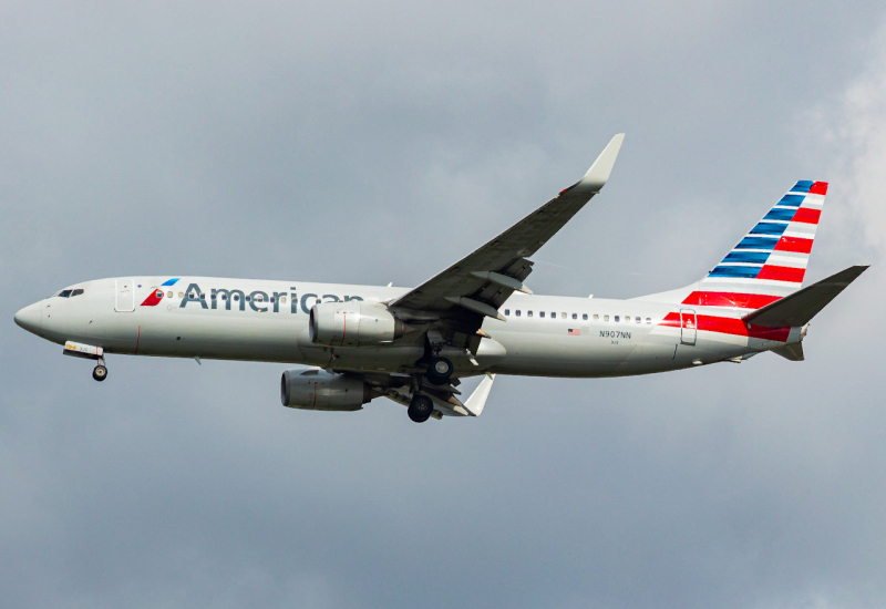 Photo of N907NN - American Airlines Boeing 737-800 at TPA on AeroXplorer Aviation Database