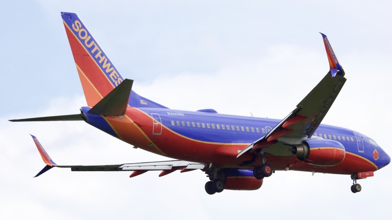 Photo of N266WN - Southwest Airlines Boeing 737-700 at IAH on AeroXplorer Aviation Database