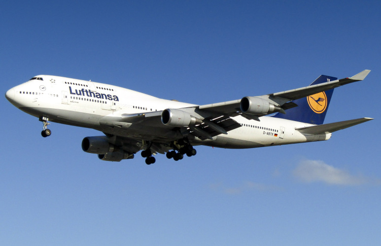 Photo of D-ABTK - Lufthansa Boeing 747-400 at MCO on AeroXplorer Aviation Database