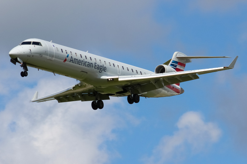 Photo of N534AE - American Eagle Mitsubishi CRJ-700 at CVG on AeroXplorer Aviation Database