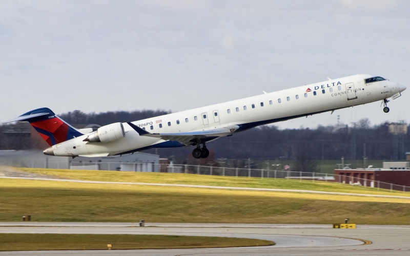 Photo of N306PQ - Delta Connection Mitsubishi CRJ-700 at CVG on AeroXplorer Aviation Database