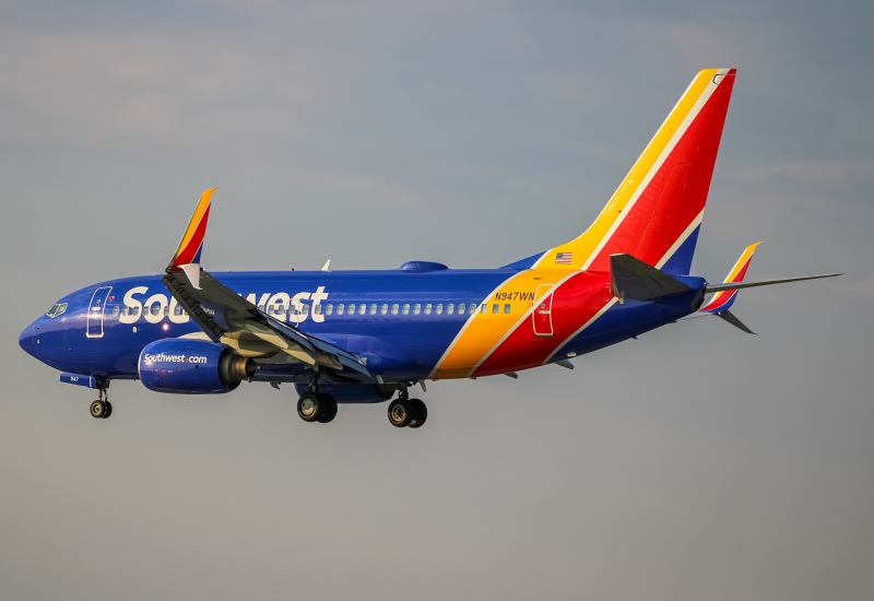 Photo of N947WN - Southwest Airlines Boeing 737-700 at BWI on AeroXplorer Aviation Database