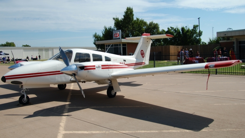 Photo of N380U - University of Oklahoma Piper PA-44 Seminole  at OUN on AeroXplorer Aviation Database