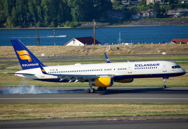 Photo of TF-ISV - Iceland Air Boeing 757-200 at PDX on AeroXplorer Aviation Database