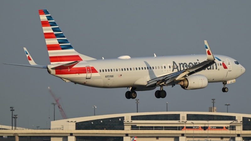 Photo of N959NN - American Airlines Boeing 737-800 at KDFW on AeroXplorer Aviation Database