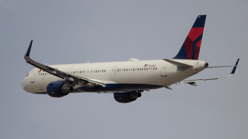 Photo of N117DX - Delta Airlines Airbus A321-200 at LAS on AeroXplorer Aviation Database