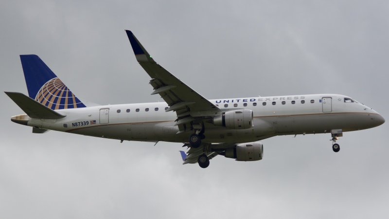 Photo of N87339 - United Express Embraer E175 at IAH on AeroXplorer Aviation Database