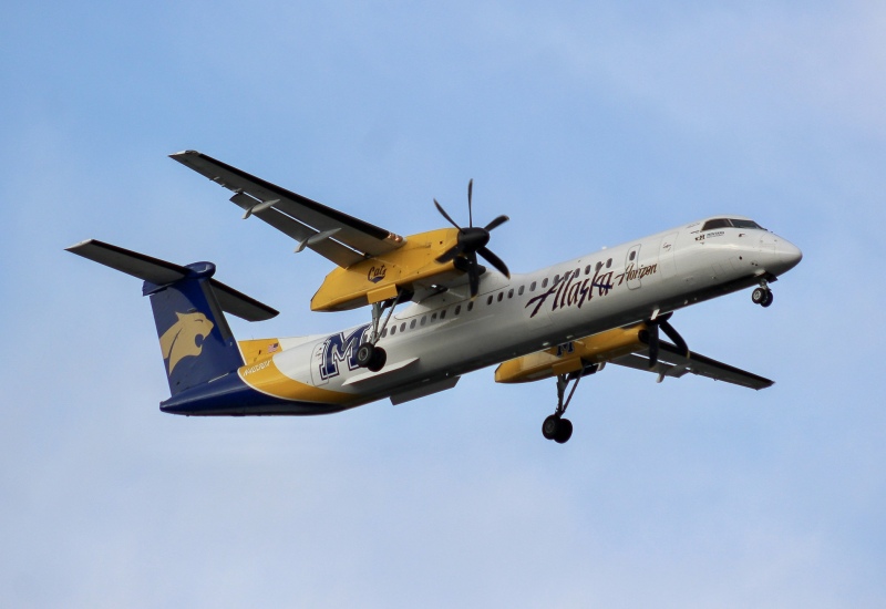 Photo of N403QX - Alaska Airlines De Havilland DHC-8 at SEA on AeroXplorer Aviation Database