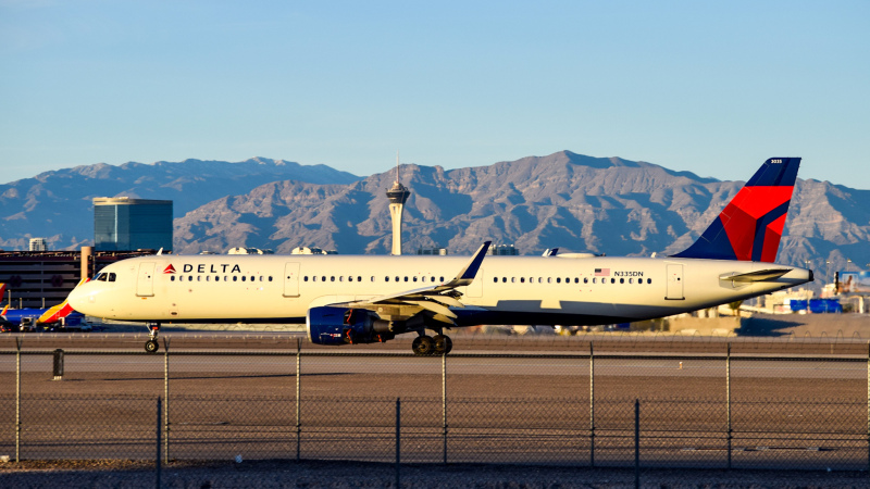 Photo of N335DN - Delta Airlines A321-211 at LAS on AeroXplorer Aviation Database