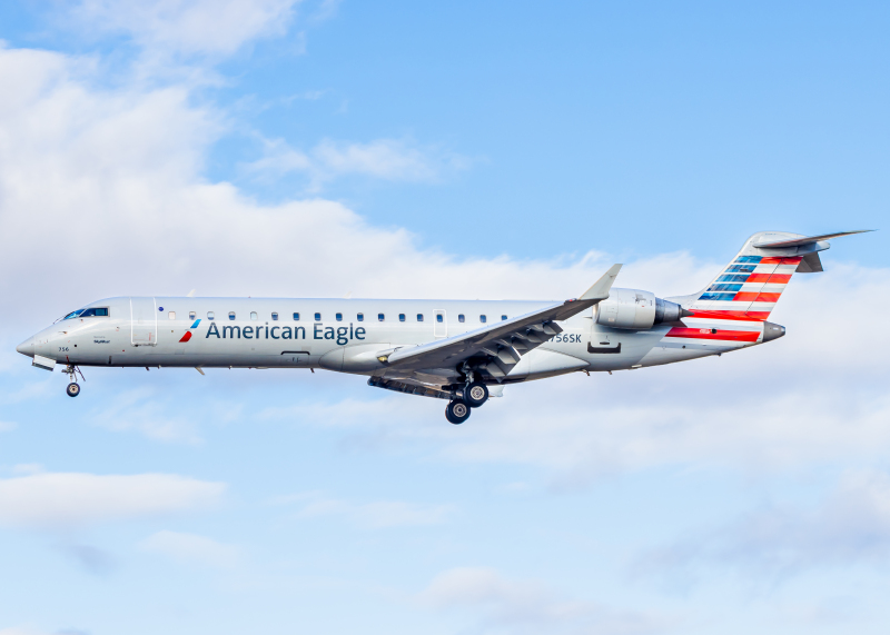 Photo of N756SK - SkyWest Airlines Mitsubishi CRJ-700 at RDM on AeroXplorer Aviation Database