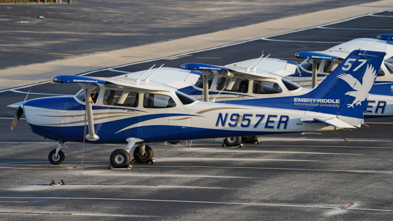 Photo of N957ER - Embry-Riddle Aeronautical University Cessna 172 at DAB on AeroXplorer Aviation Database