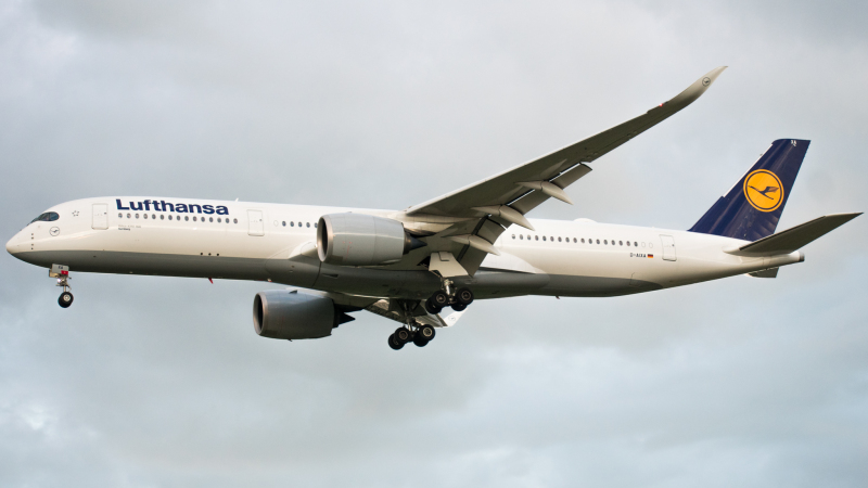 Photo of D-AIXA - Lufthansa Airbus A350-900 at IAD on AeroXplorer Aviation Database