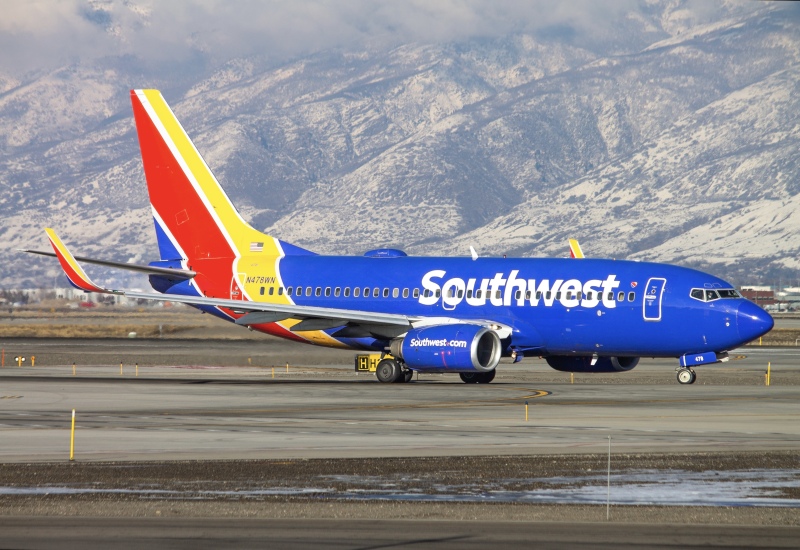 Photo of N478WN - Southwest Airlines Boeing 737-700 at SLC on AeroXplorer Aviation Database