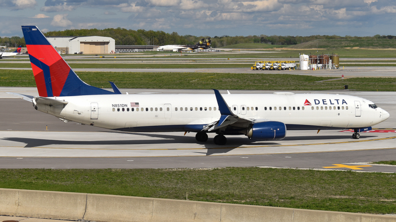 Photo of N851DN - Delta Airlines Boeing 737-900ER at DTW on AeroXplorer Aviation Database