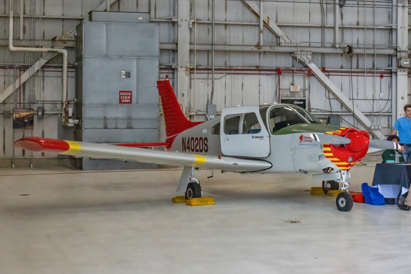 Photo of N402DS - PRIVATE Piper PA-28 at DOV on AeroXplorer Aviation Database