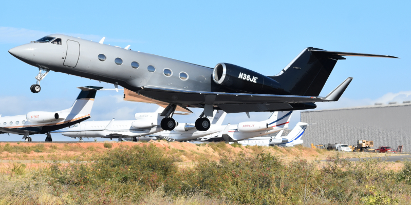 Photo of N36JE - PRIVATE Gulfstream IV at CSL on AeroXplorer Aviation Database