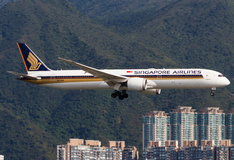 Photo of 9V-SCK - Singapore Airlines Boeing 787-10 at HKG on AeroXplorer Aviation Database