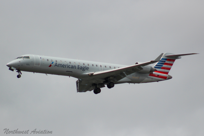 Photo of N613SK - SkyWest Airlines Mitsubishi CRJ-700 at SEA on AeroXplorer Aviation Database