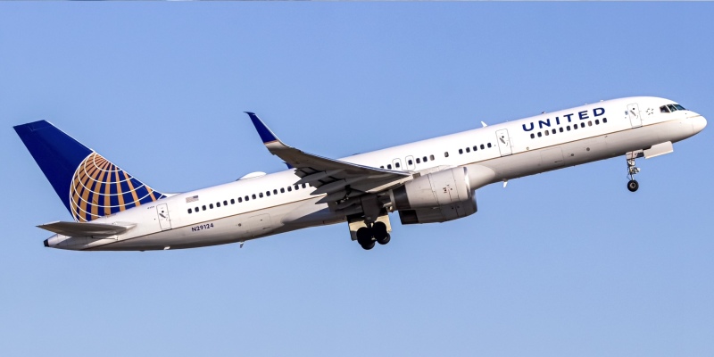 Photo of N29124 - United Airlines Boeing 757-200 at BOS on AeroXplorer Aviation Database