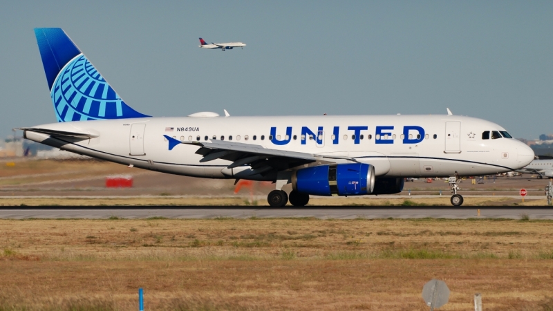 Photo of N849UA - United Airlines Airbus A319 at DFW on AeroXplorer Aviation Database