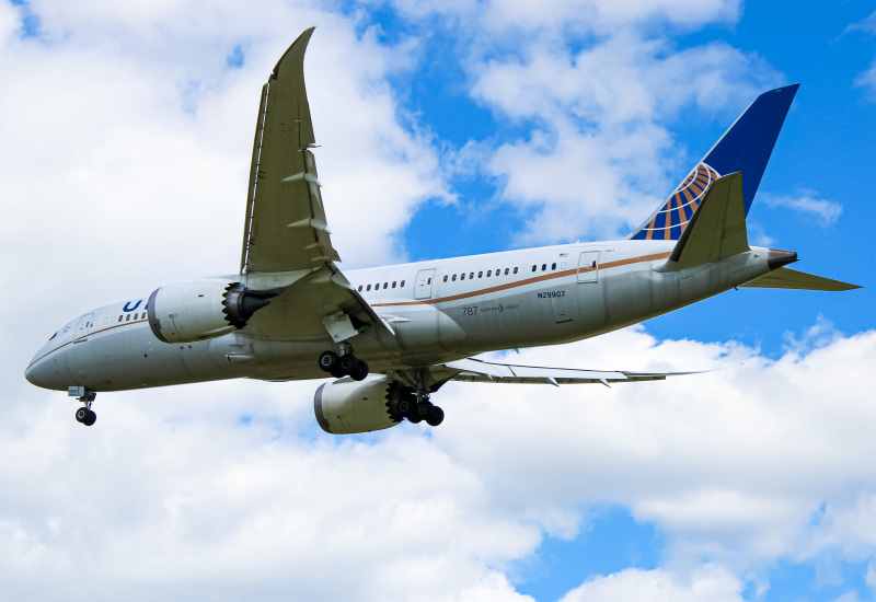 Photo of N29907 - United Airlines Boeing 787-8 at IAD on AeroXplorer Aviation Database