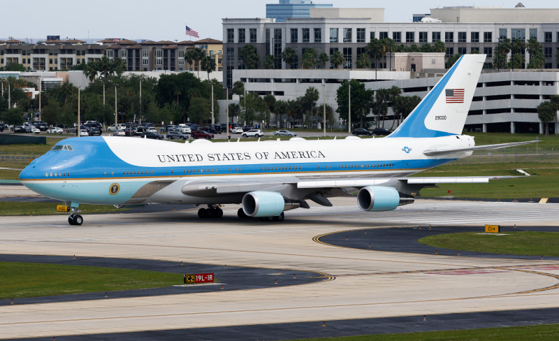 Photo of 92-9000 - USAF - United States Air Force Boeing VC-25A at TPA on AeroXplorer Aviation Database