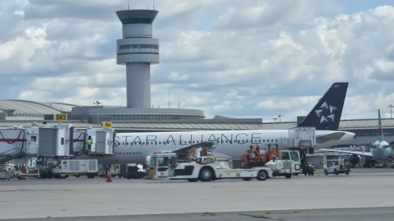 Photo of C-FDRK - Air Canada Airbus A320 at YYZ on AeroXplorer Aviation Database