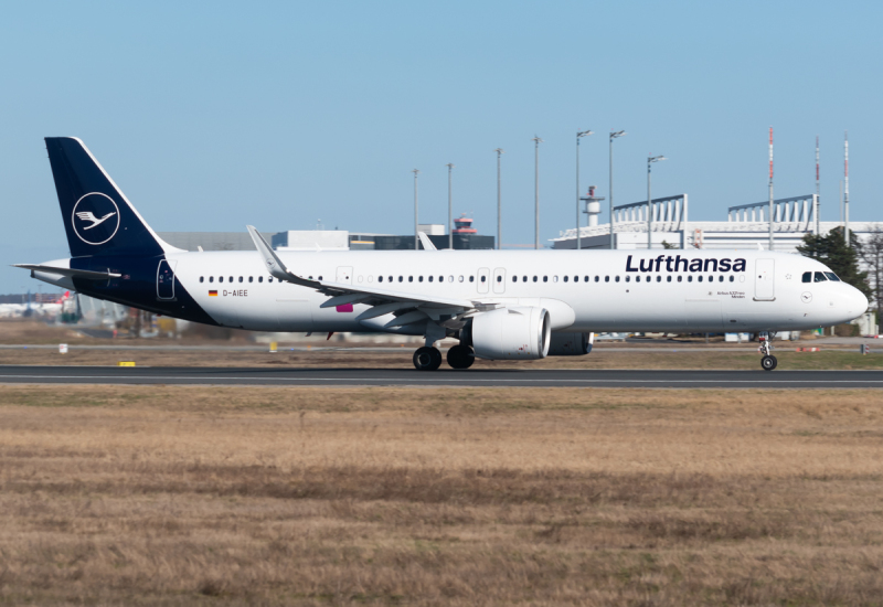 Photo of D-AIEE - Lufthansa Airbus A321NEO at FRA on AeroXplorer Aviation Database