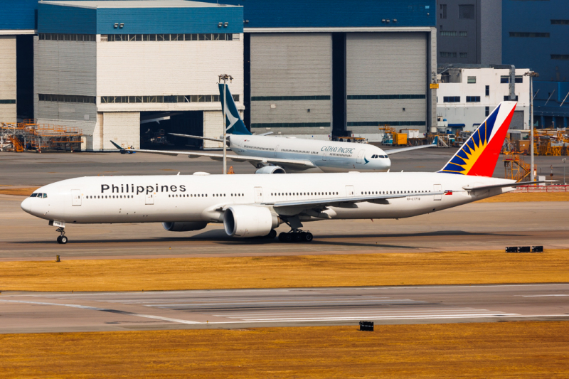 Photo of RP-C7778 - Philippine Airlines Boeing 777-300ER at HKG on AeroXplorer Aviation Database