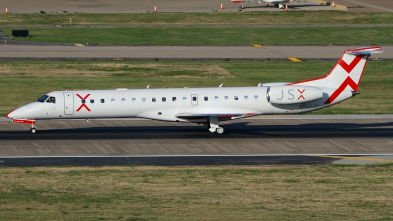 Photo of N963JX - JSX Embraer ERJ145 at KDAL on AeroXplorer Aviation Database