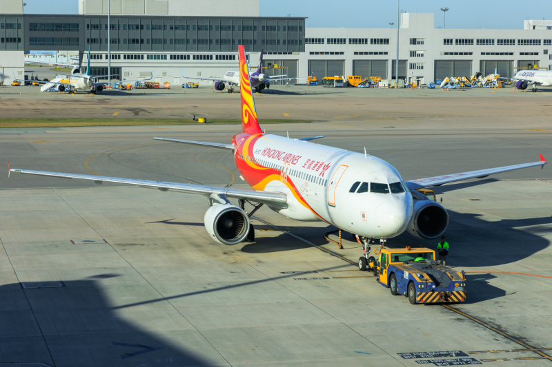 Photo of B-PLC - Hong Kong Airlines Airbus A320 at HKG on AeroXplorer Aviation Database