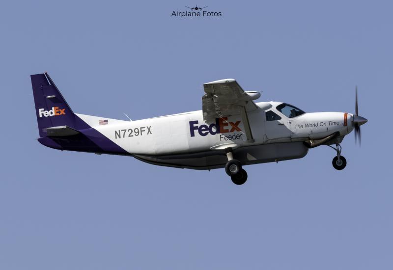 Photo of N729FX - FedEx Cessna 208 at MDT on AeroXplorer Aviation Database