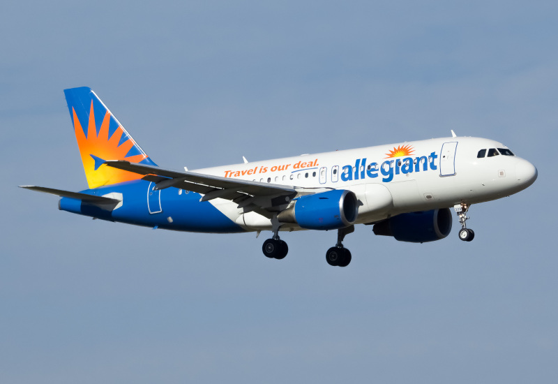 Photo of N329NV - Allegiant Air Airbus A319 at EWR on AeroXplorer Aviation Database