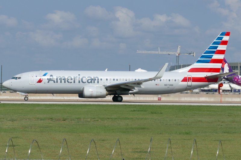 Photo of N873NN - American Airlines Boeing 737-800 at AUS on AeroXplorer Aviation Database