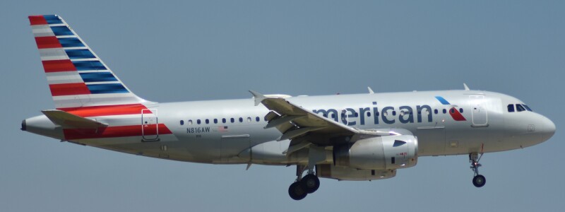 Photo of N186AW - American Airlines Airbus A319 at ORD on AeroXplorer Aviation Database