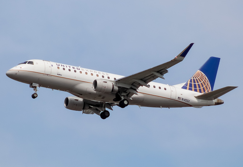 Photo of N145SY - United Express Embraer E175 at ORD on AeroXplorer Aviation Database