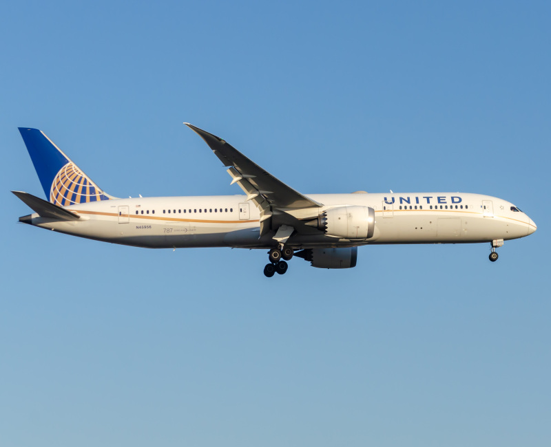 Photo of N45956 - United Airlines Boeing 787-9 at EWR on AeroXplorer Aviation Database