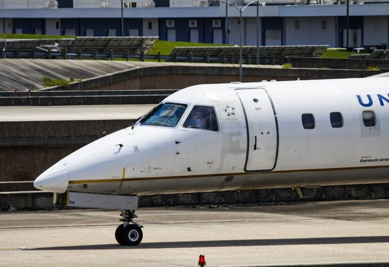 Photo of N11106 - United Express Embraer ERJ145 at IAH on AeroXplorer Aviation Database