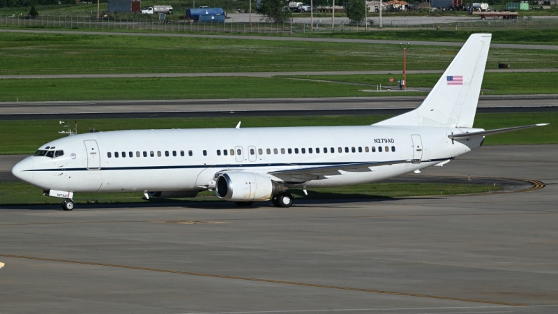 Photo of N279AD - US Marshals Service Boeing 737-400 at KOKC on AeroXplorer Aviation Database