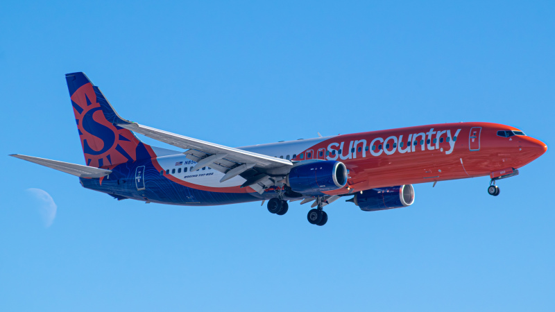 Photo of N85O3Y - Sun Country Airlines Boeing 737-800 at EWR on AeroXplorer Aviation Database